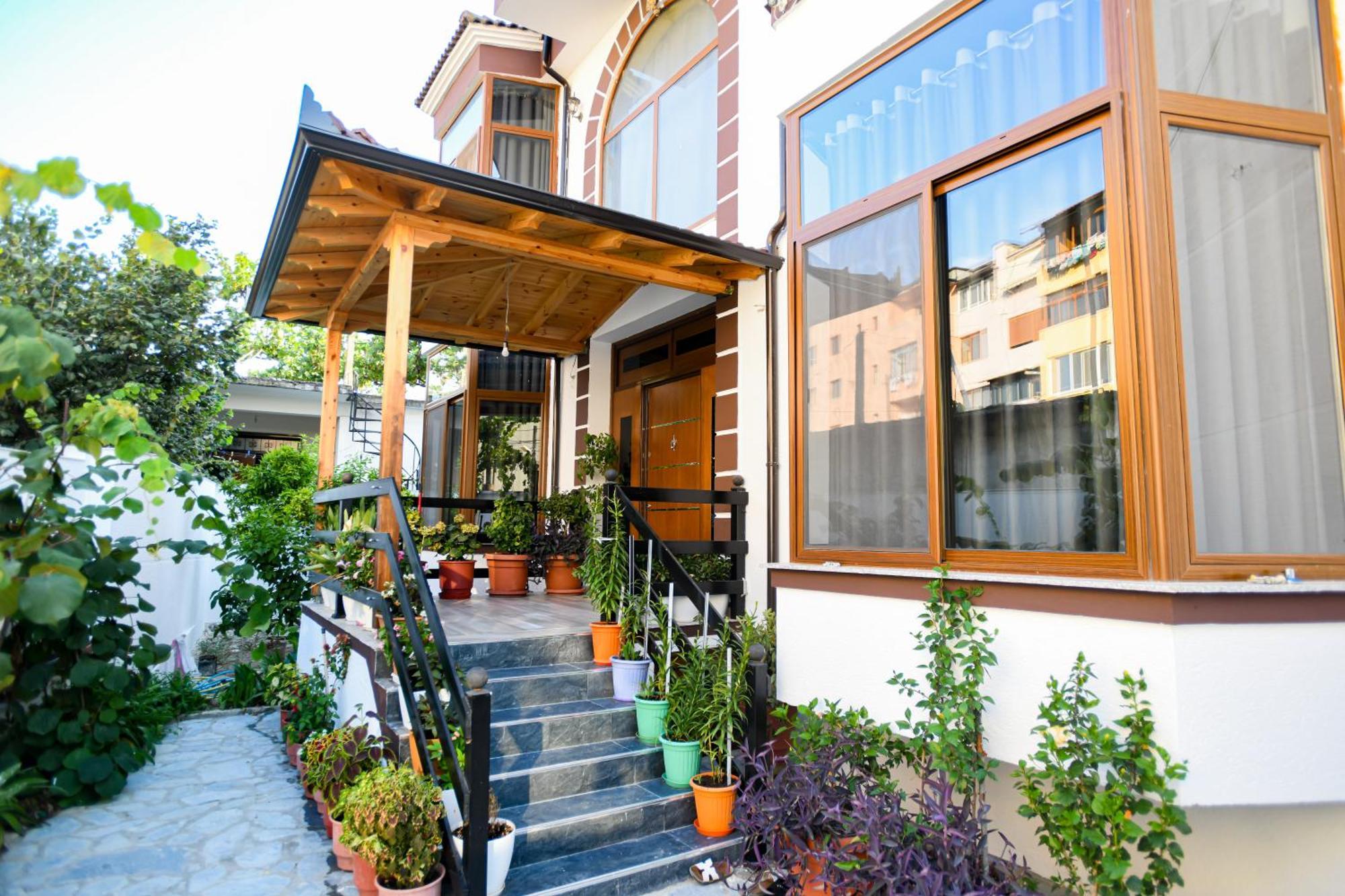 Vila Rivaaa Berat Exterior photo